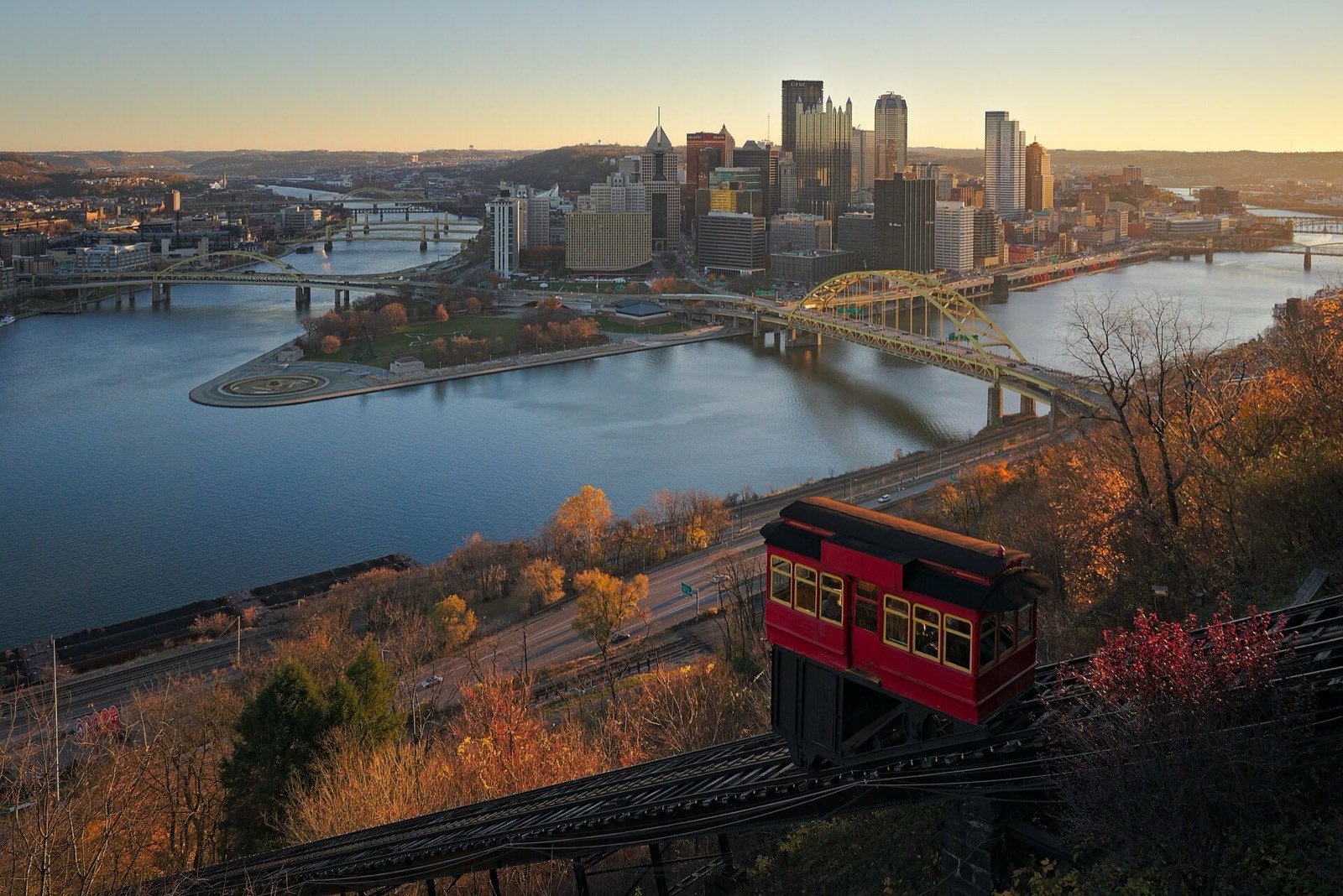 Downtown Pittsburgh from the Duquesne Incline, with the Monongahela and Allegheny rivers meeting at the Point